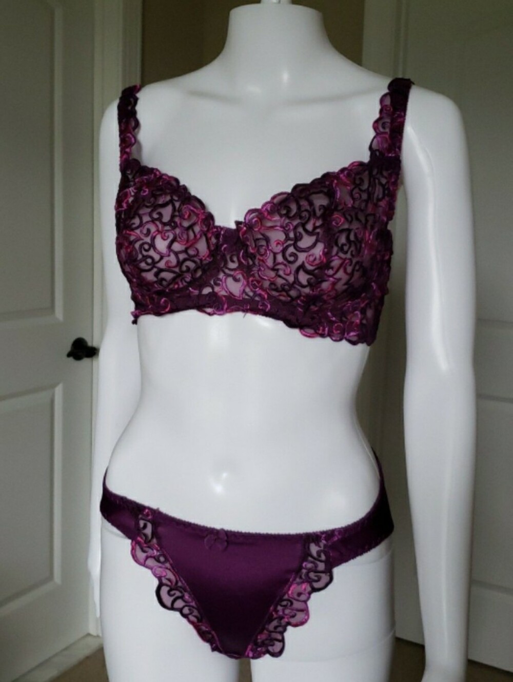 Vintage Victoria's Secret Plum Lace Underwire Bra & Bikini Set